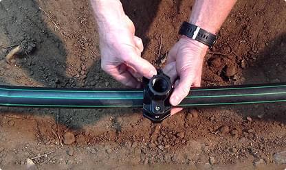 עבודה על צינור מים