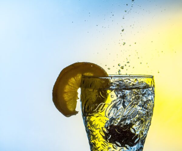 מים צלולים עם משקורים למשרדים